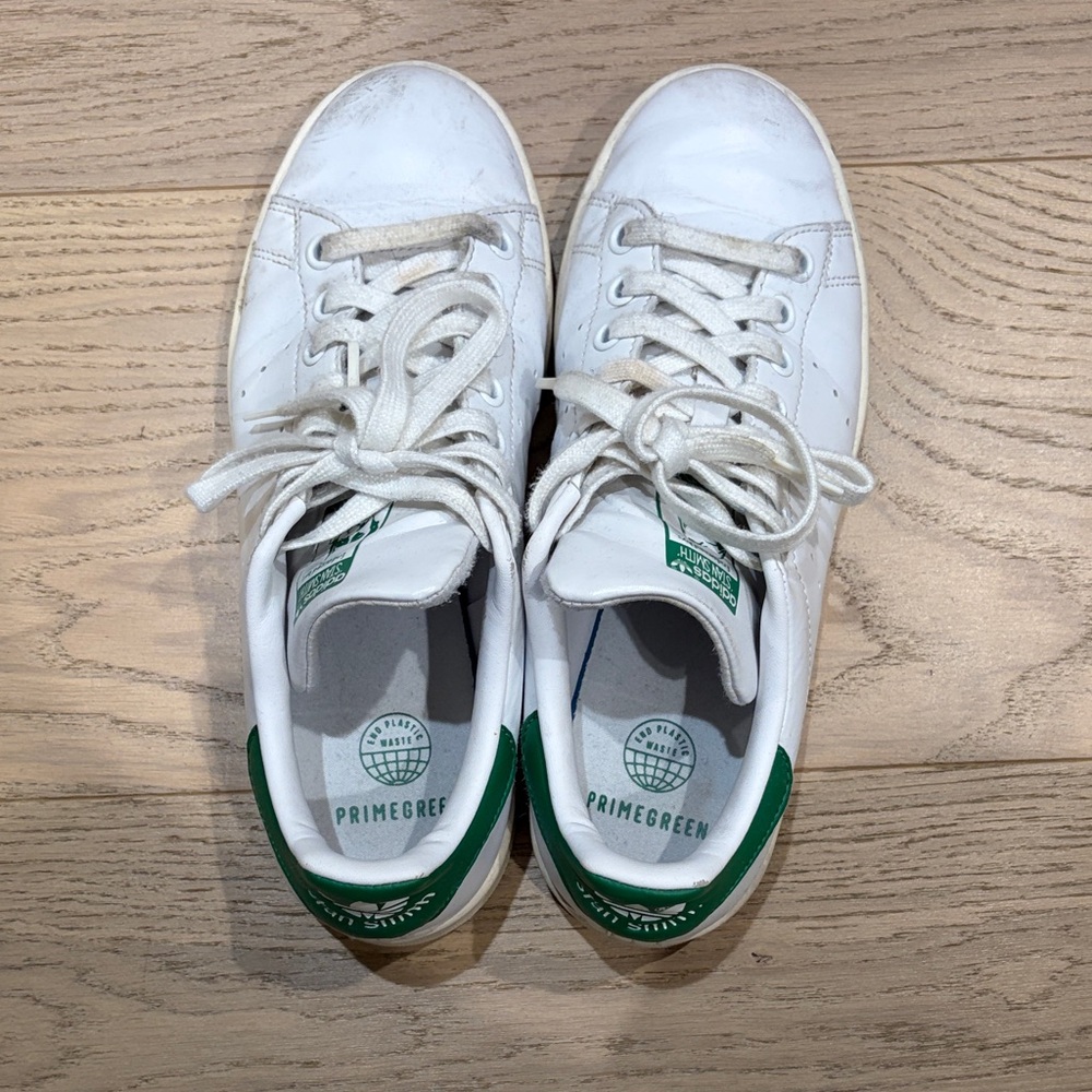 adidas stan smith White Sneakers with Green Heel Tab